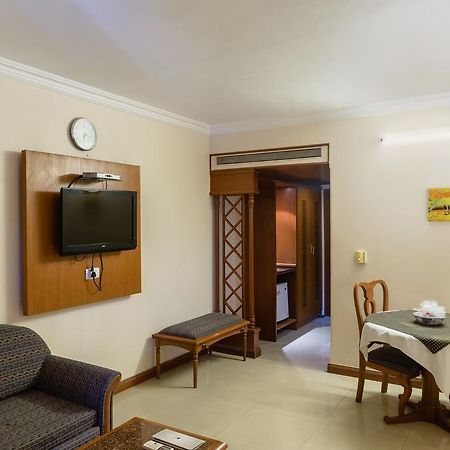 Quality Inn Palms Gāndhīdhām Exteriör bild