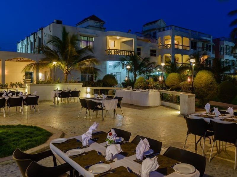 Quality Inn Palms Gāndhīdhām Exteriör bild