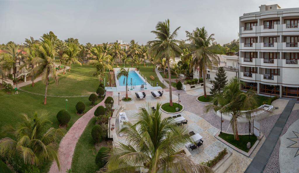 Quality Inn Palms Gāndhīdhām Exteriör bild